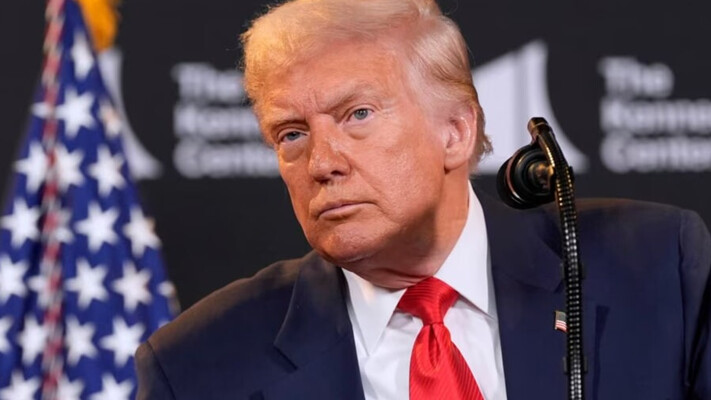 «Російська економіка летить у пекло»: Трамп зробив нову заяву про вiйну в Укрaїнi