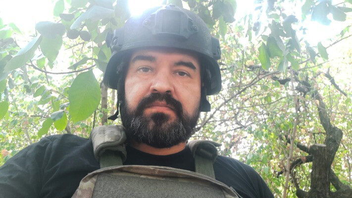 Як воюють зеки. Денис Парасін пройшов шлях від вартового в колонії до офіцера групи контролю бойового стресу на передовій