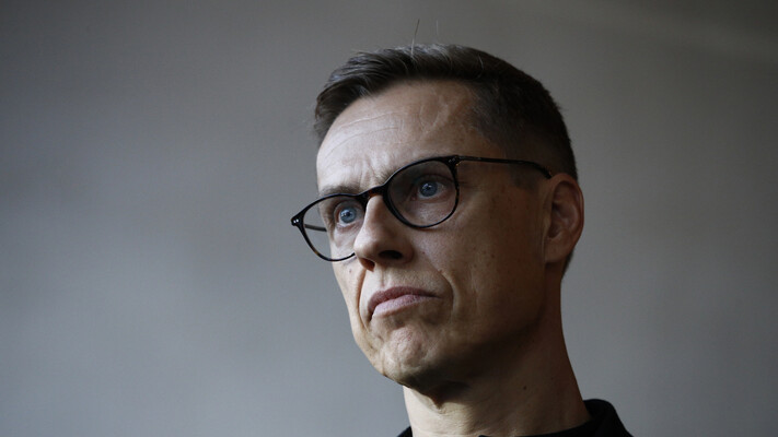 Президент Фінляндії пояснив, чому не віддасть наказ на збиття невідомих літальних об’єктів