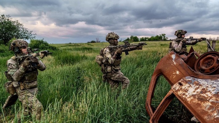 росіяни в оточенні під Добропіллям: Зеленський прозвітував про успіхи контрнаступу