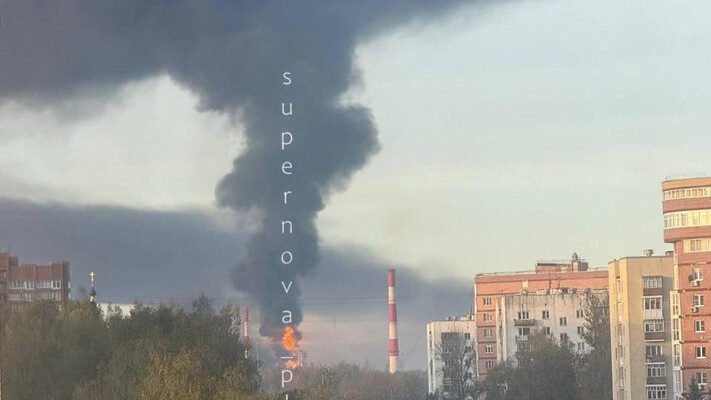 У Ярославлі горить НПЗ. Причина несподівана (ВІДЕО)