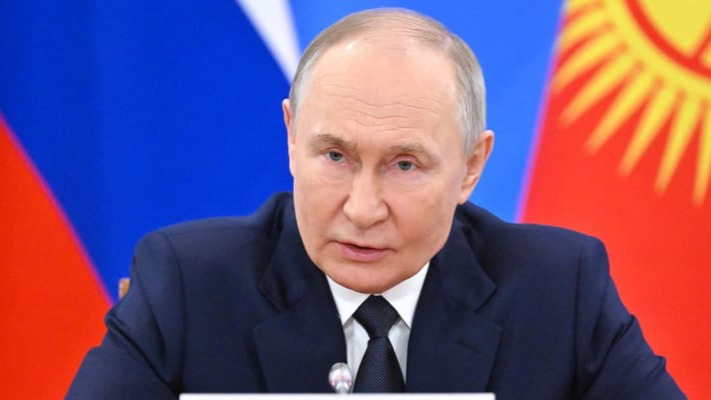 Термін сплив. путін перетворює українців на нелегалів у власних домівках