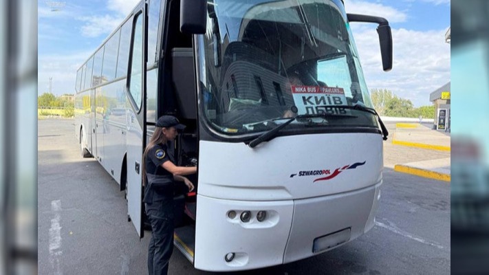 Висадив пасажирку посеред траси: що відомо про скандального перевізника?