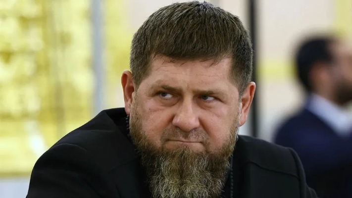 Новий фронтовий цирк: Кадиров відправляє Шаманова на війну