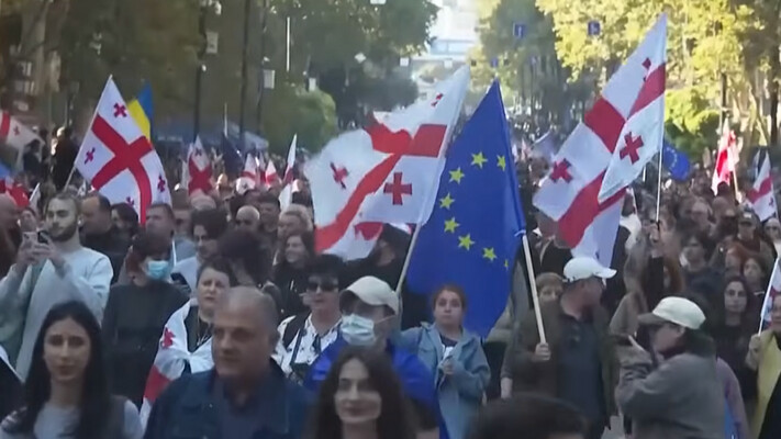 Прем'єр-міністр Грузії заявив, що протестувальники прагнули повалити уряд, і звинувачує ЄС у втручанні (ВІДЕО)