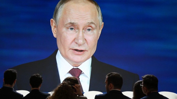 Диктатор путін зовсім не шкодує, що напав на Україну. Більше того, її йому ще й мало