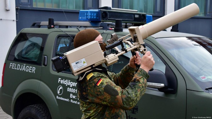 У Німеччині заявили про відсутність права збивати російські дрони