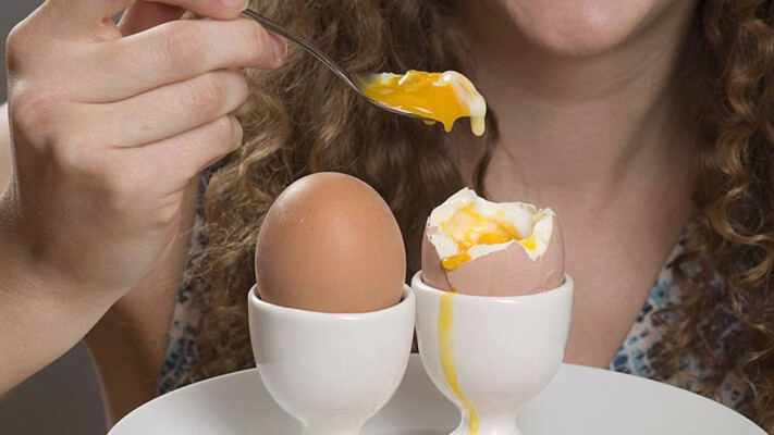 Що можна з'їсти на ніч, якщо дуже хочеться їсти?