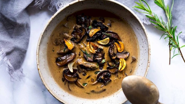 Осінь - час гарячих насичених супів: цей рецепт сподобається всім