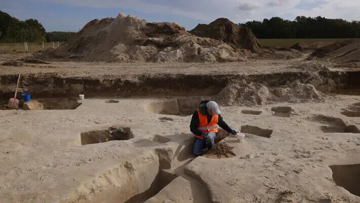 Свята вода і спасіння: археологи розкрили шокуючий середньовічний ритуал поховання немовлят