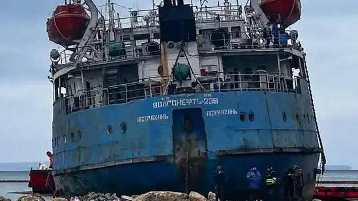 В Анапі знову фіксують викиди мазуту з російських танкерів - ЦПД