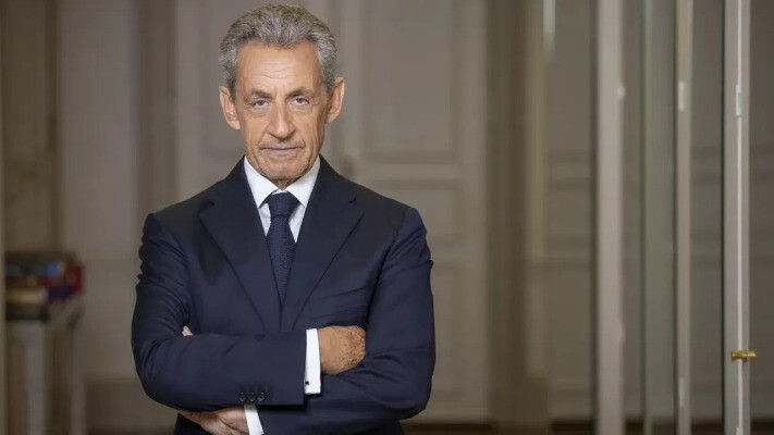 Ув’язнення Саркозі: експрезидент Франції відбуватиме покарання в одиночній камері, але каже, що не боїться тюрми – ЗМІ