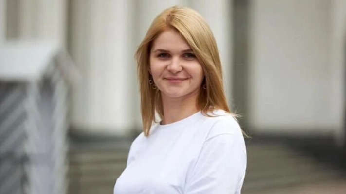 Скандальна нардепка зі Слуг народу склала мандат: чим вона прославилась