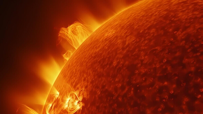 На Сонці стався корональний викид: чи буде Земля під ударом