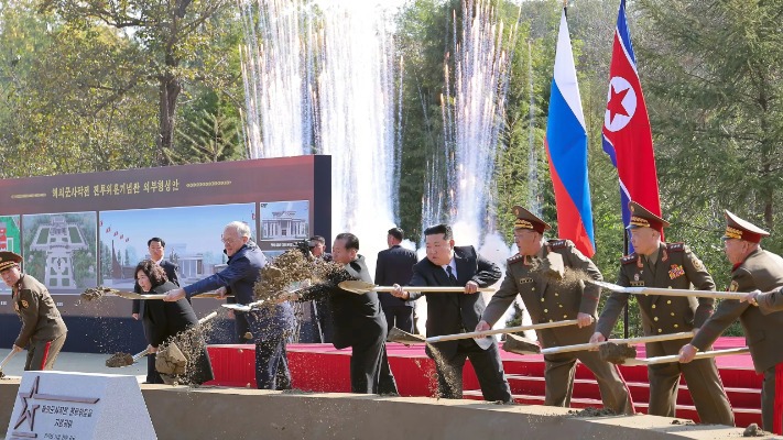 Пам'ятник для героїв: Північна Корея розпочала будівництво меморіалу для солдатів, загиблих у війні в Україні
