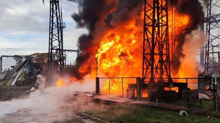 Окупанти атакували енергооб'єкти Дніпропетровщини: ситуація з електрикою критична