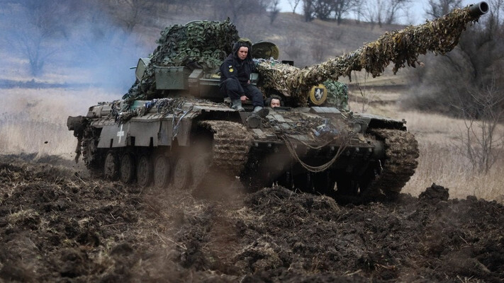 Путін змінює темп наступу, кидаючи всі сили наДонбас— The Financial Times