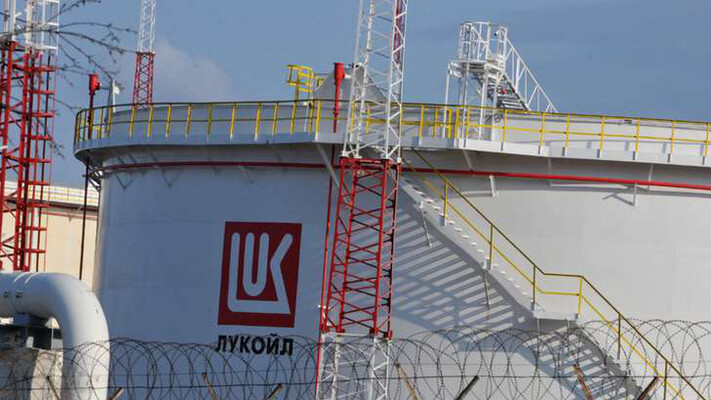 Лукойл заявив про продаж своїх закордонних активів через санкції