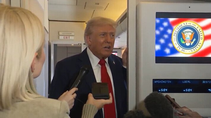 Трамп заявив, що вони з Сі довго обговорювали Україну. Про що домовилися