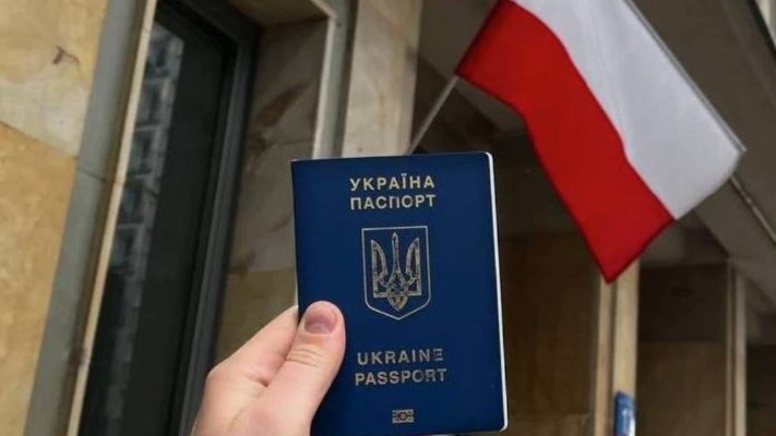 Холодний душ для українців у Польщі: нові обмеження викликали паніку