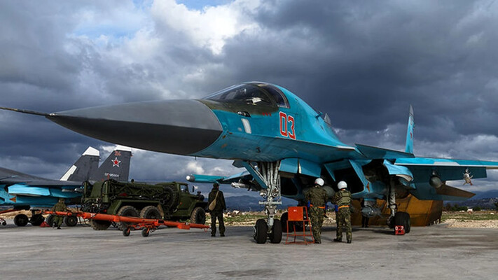 рф відновила військові польоти до авіабази Хмеймім у Сирії - Bloomberg