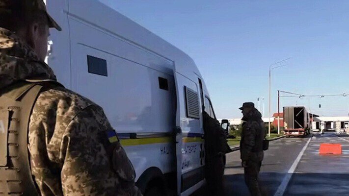 Причетний до нелюдських катувань: Україна вперше передала військового рф для суду в іншій країні.