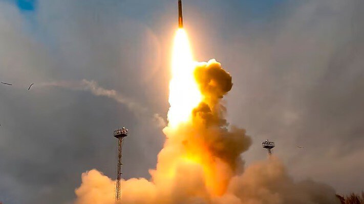 рф б'є по Україні ракетами 9М729, здатну нести ядерну боєголовку