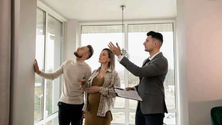 Плюси та мінуси: що варто знати перед покупкою квартири у 25-поверхівці