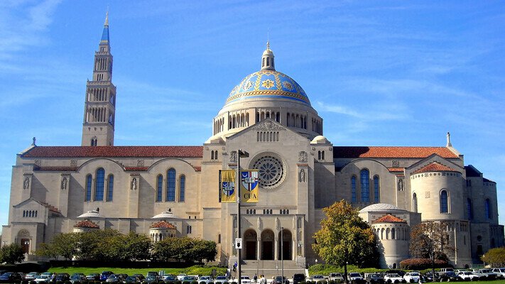 Католицька церква США обрала нового лідера, який засудив міграційну політику Трампа