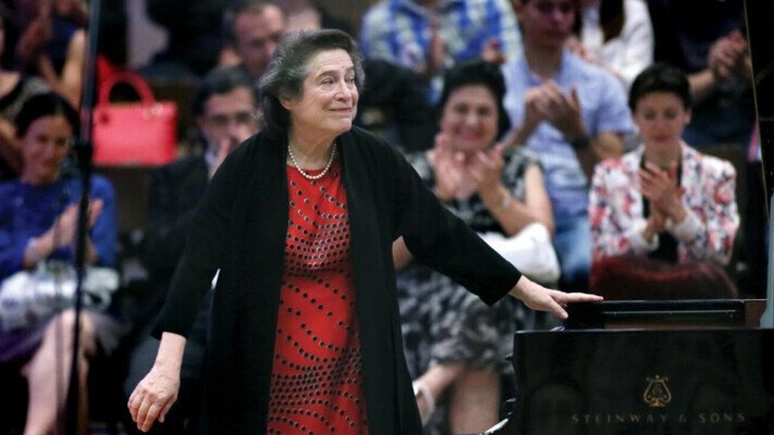 У Нідерландах скасували концерт австрійської артистки, яка явно симпатизує кремлівському режиму